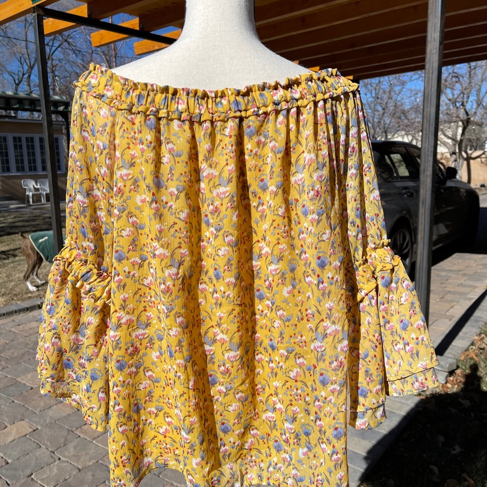 Off Shoulder Blouse - image 2